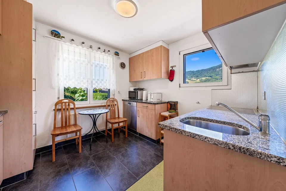 Maison unifamiliale de 4,5 pièces avec garage double à vendre à Oberbipp