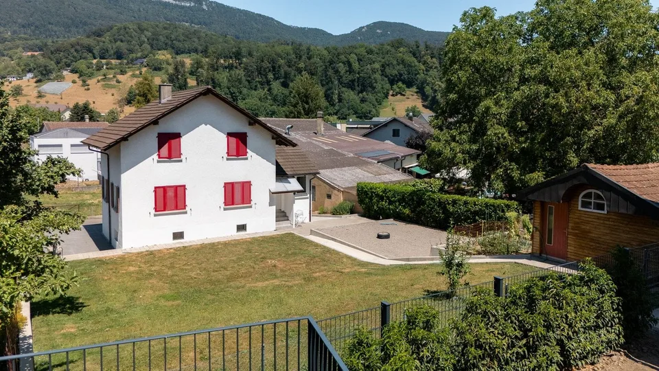 Maison unifamiliale de 4,5 pièces avec garage double à vendre à Oberbipp