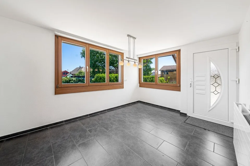 Maison unifamiliale de 4,5 pièces avec garage double à vendre à Oberbipp