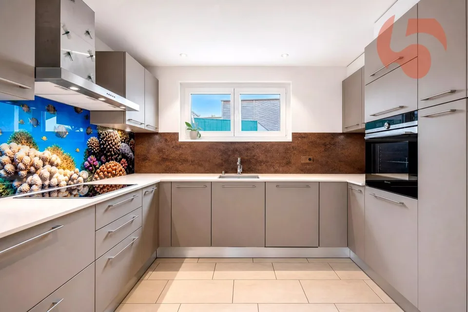 Beautiful 4.5-room villa with panoramic views of the Jura and surrounding countryside