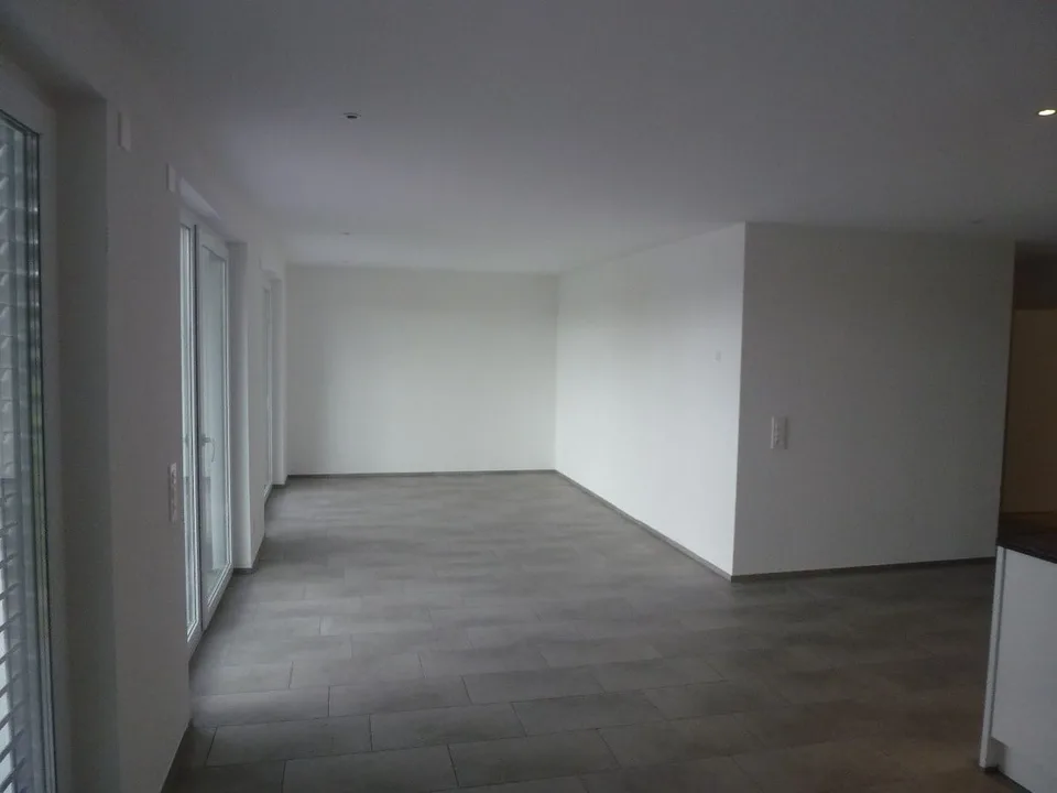 Mehrfamilienhaus mit 15 Wohneinheiten - 5,88% Rendite - NEU renoviert
