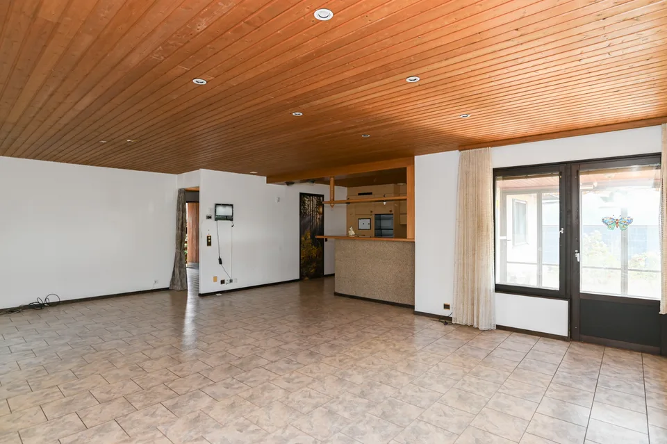 Einfamilienhaus mit grossem Garten an guter Lage