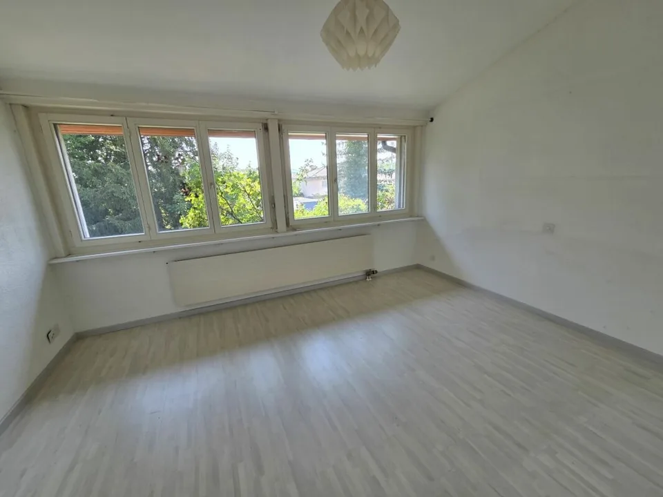 Freistehendes grosszügiges Einfamilienhaus