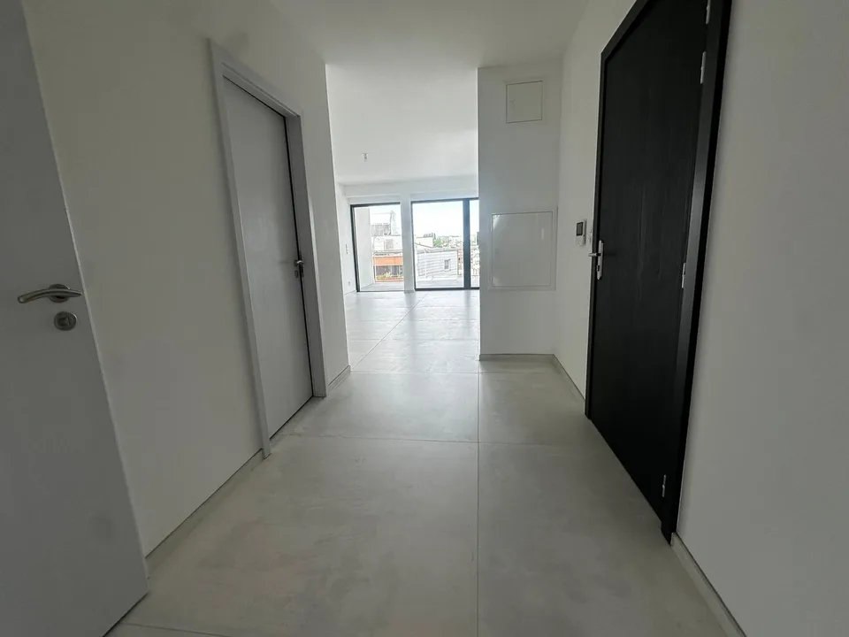 Modern 3-room apartment with balcony in Saint-Louis