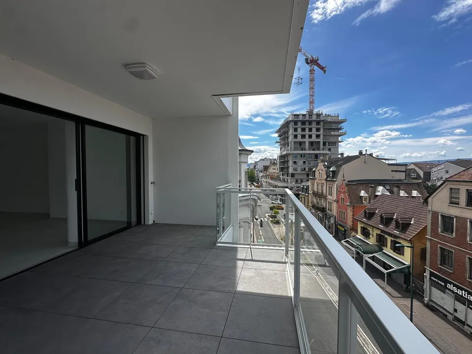 Modern 3-room apartment with balcony in Saint-Louis