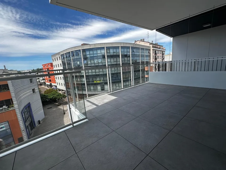 Modern 3-room apartment with balcony in Saint-Louis