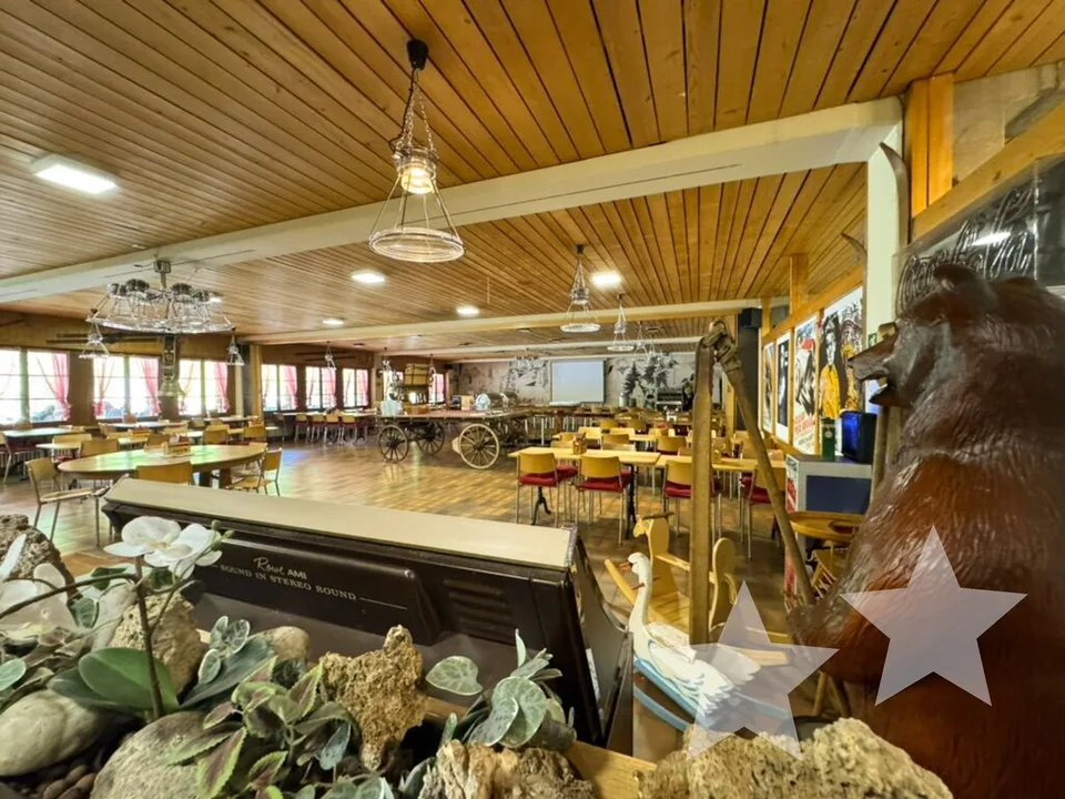 Attraktives Berghaus - Erfolgreiche Kombination aus Restaurant, Hotel und Wohnungen