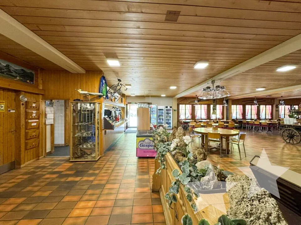 Attraktives Berghaus - Erfolgreiche Kombination aus Restaurant, Hotel und Wohnungen