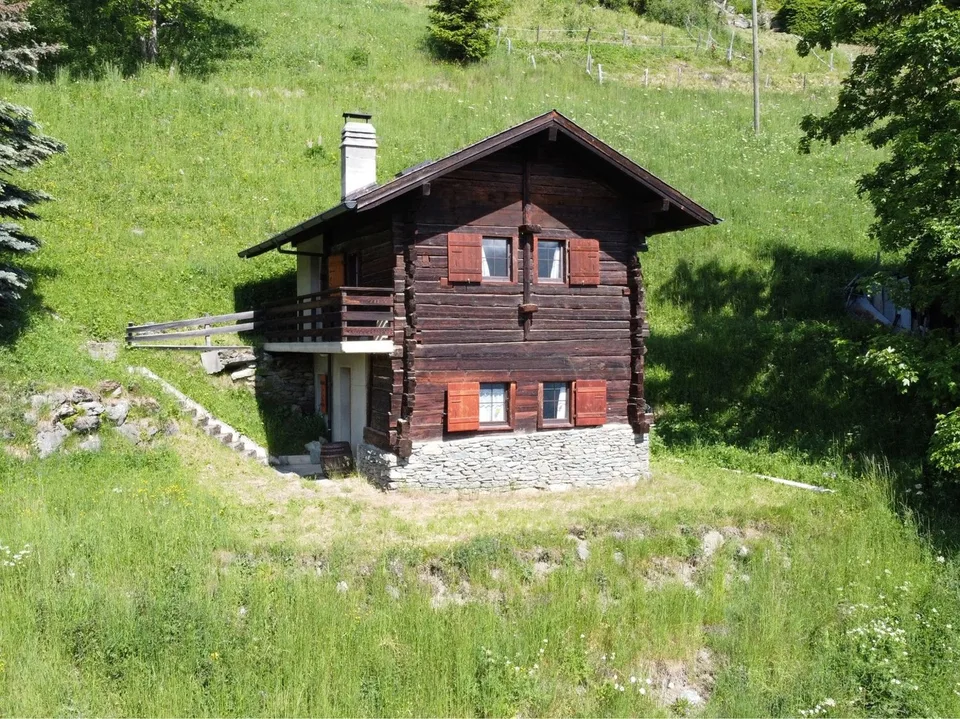 Hérémence, chalet, mayen coup de cœur de 67 m2 aux Collons en pleine nature proche des pistes de ski