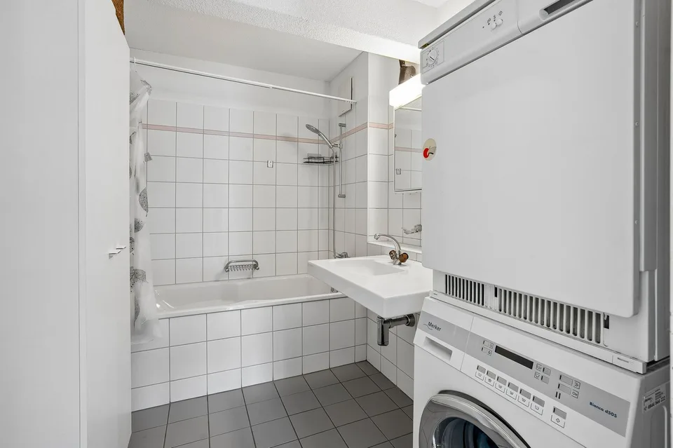 Wohnen über den Dächern von Baden - Exklusive 2.5-Zimmer-Wohnung mit Weitblick