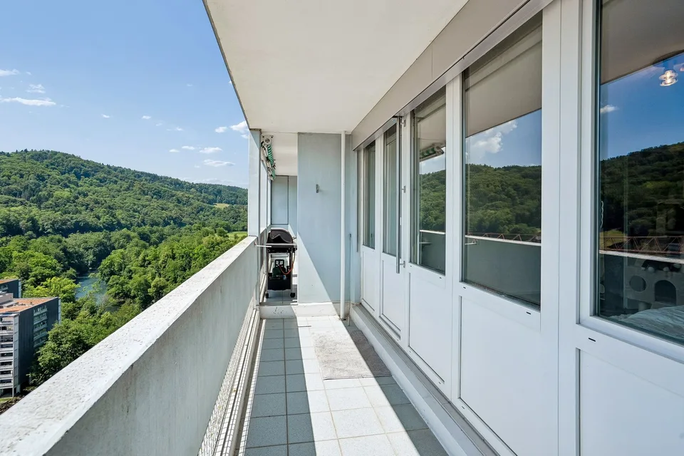 Wohnen über den Dächern von Baden - Exklusive 2.5-Zimmer-Wohnung mit Weitblick