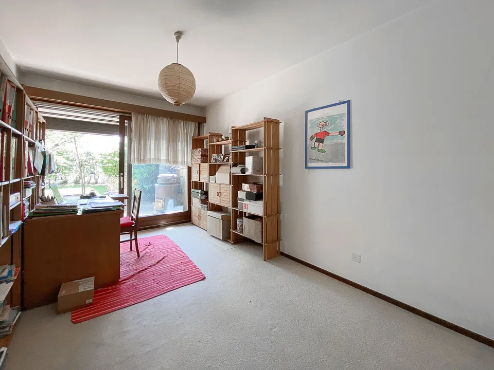 Geräumiges Doppelhaus mit Garten in Melano