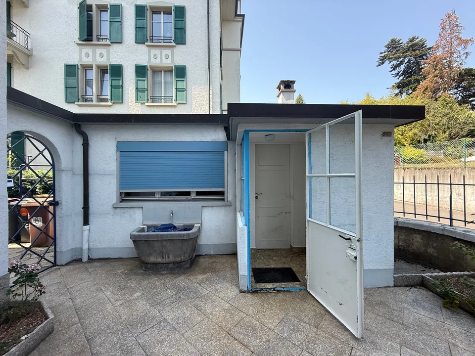 Local dépôt indépendant extérieur