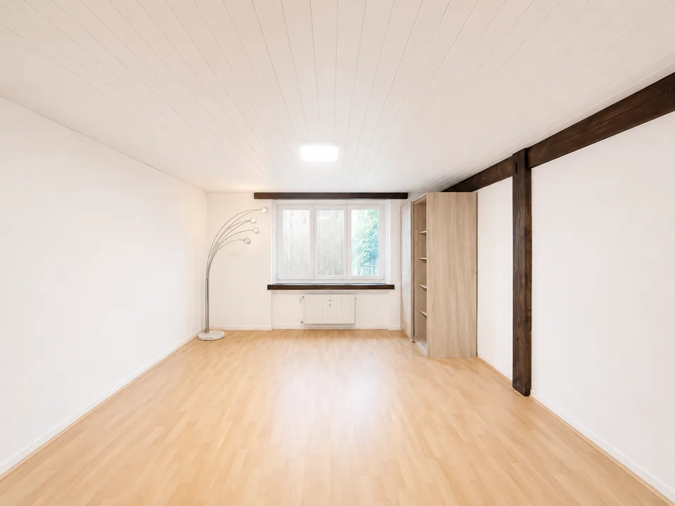 Geräumige 4.5-Zimmer-Wohnung im Erdgeschoss in Zwingen – ab sofort verfügbar!