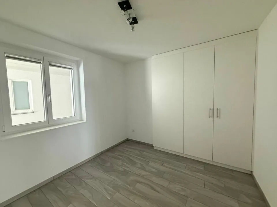 Tavannes, magnifico appartamento di 3.5 locali al piano terra con terrazza
