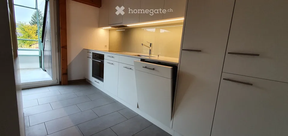Appartement mansardé ensoleillé et lumineux de 4 pièces et demi à Aarau