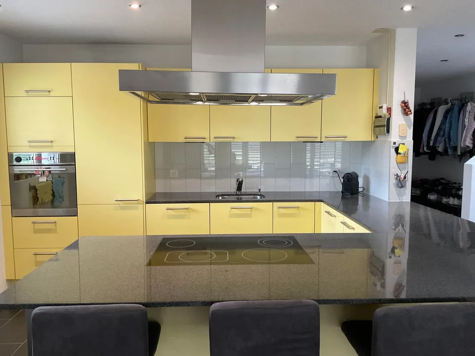 Stylish 5.5-room single-family house with garden in Hubersdorf