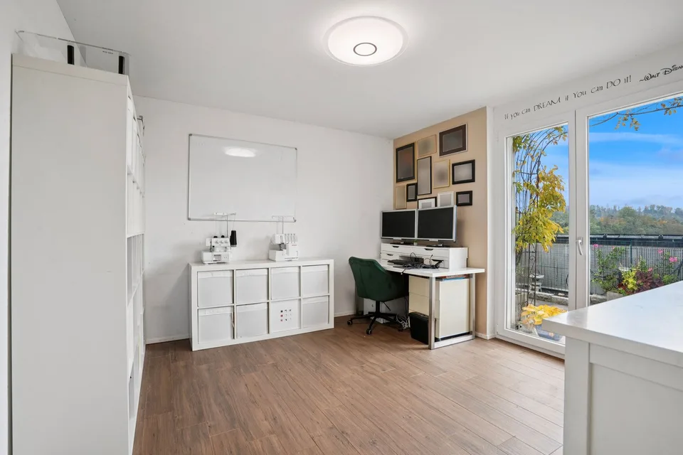 Exclusive 4.5-room attic apartment near Bülach