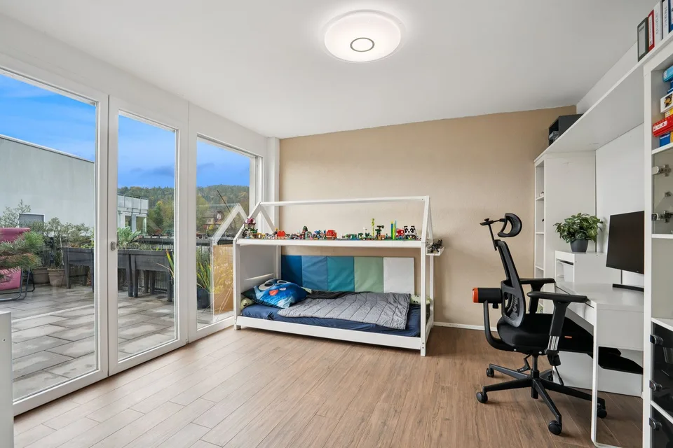Exclusive 4.5-room attic apartment near Bülach