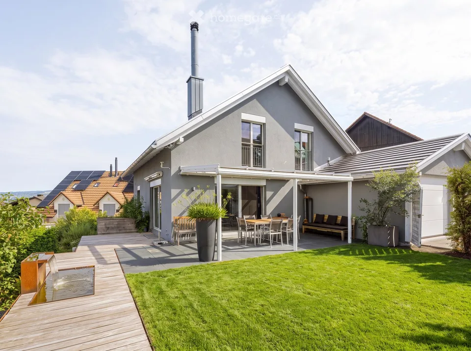 Well maintained 7.5-Room Single Family Home  perfectly located between Zürich and Zug