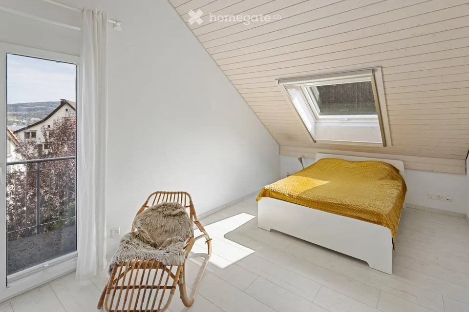 Well maintained 7.5-Room Single Family Home  perfectly located between Zürich and Zug