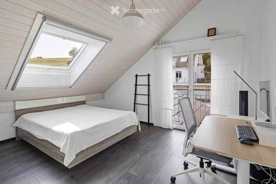 Well maintained 7.5-Room Single Family Home  perfectly located between Zürich and Zug
