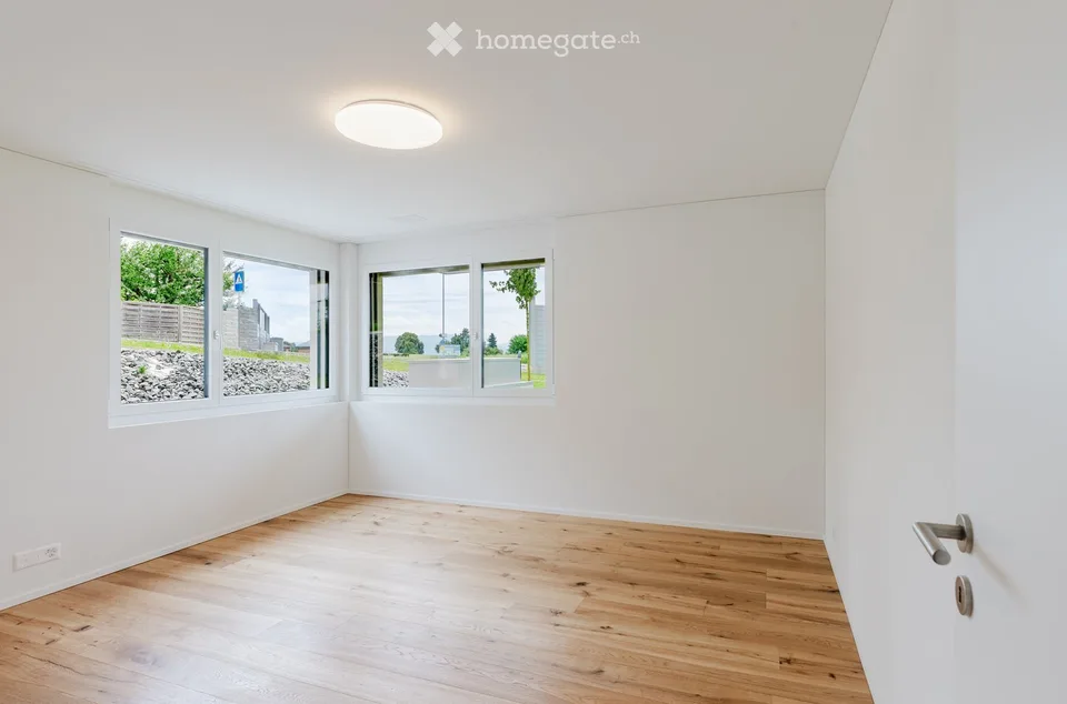 Exclusive garden apartment with large winter garden