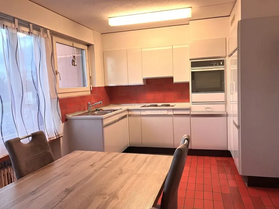 Appartamento in giardino di 80 m² con camino - a pochi passi dalla stazione