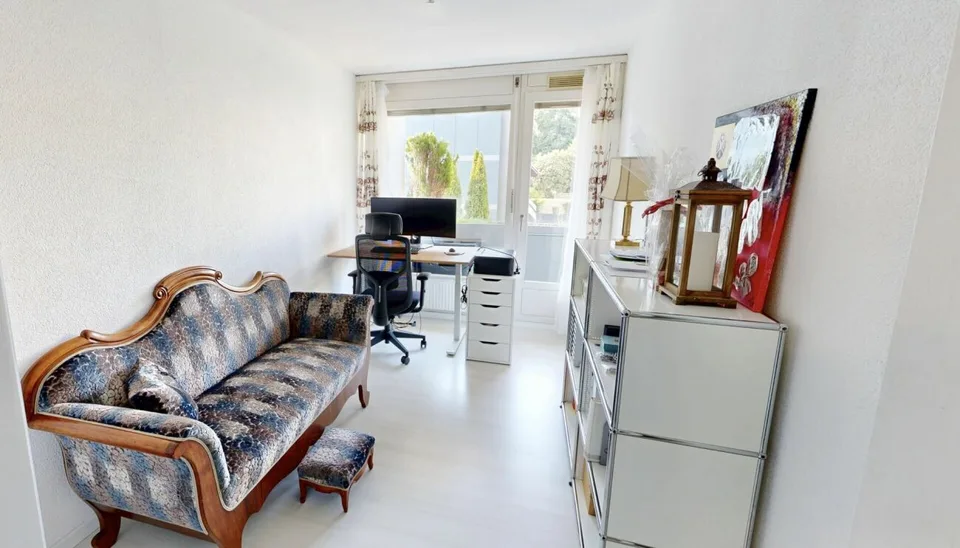 STILVOLLE 4.5-ZIMMER-WOHNUNG IN SCHÖNBÜHL