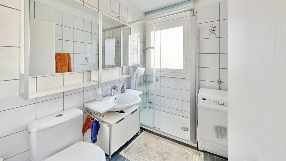 STILVOLLE 4.5-ZIMMER-WOHNUNG IN SCHÖNBÜHL