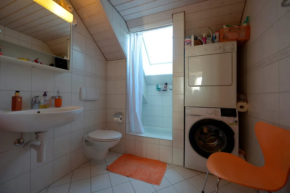 Sonnige 5.5-Zimmer-Wohnung mit Balkon in Mörschwil