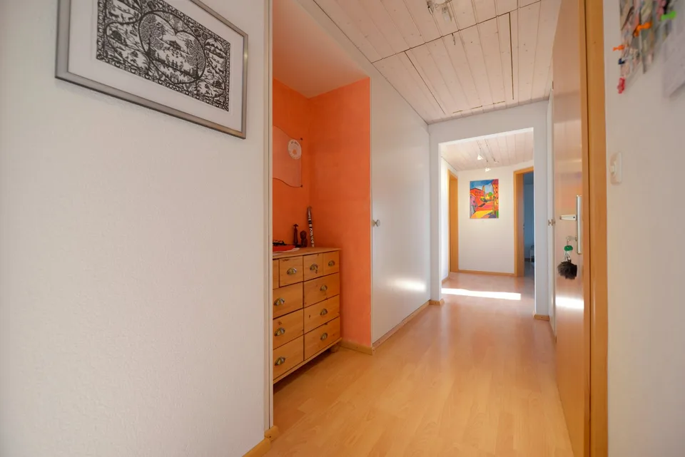 Sonnige 5.5-Zimmer-Wohnung mit Balkon in Mörschwil
