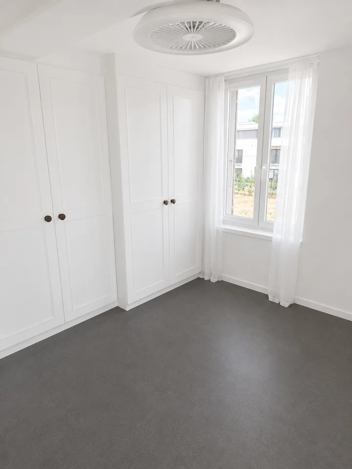 Grosszügige 5-Zimmer-Maisonettewohnung mit Garten und traumhafter Seesicht