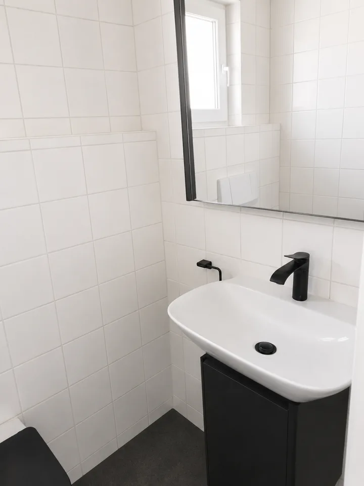 Grosszügige 5-Zimmer-Maisonettewohnung mit Garten und traumhafter Seesicht