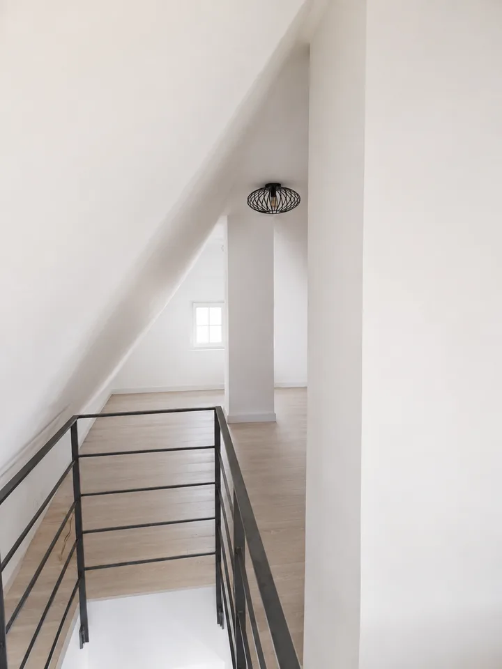 Grosszügige 5-Zimmer-Maisonettewohnung mit Garten und traumhafter Seesicht