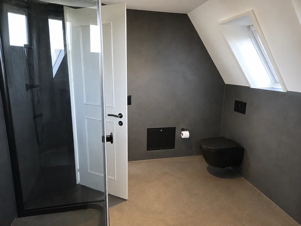 Grosszügige 5-Zimmer-Maisonettewohnung mit Garten und traumhafter Seesicht