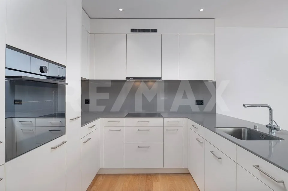 Two sunny sides, one home - Your new 4.5-room apartment in Fahrwangen