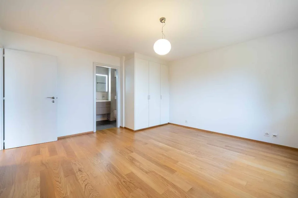 Superba 5.5 pezzi 133 m2 magnificamente ristrutturata con grande balcone