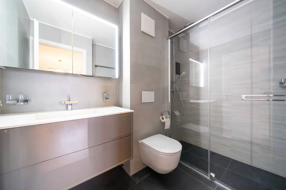 Superba 5.5 pezzi 133 m2 magnificamente ristrutturata con grande balcone