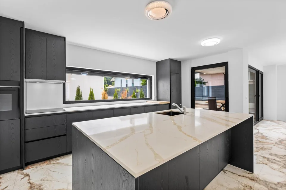 Splendide villa mitoyenne de 5.5 pièces