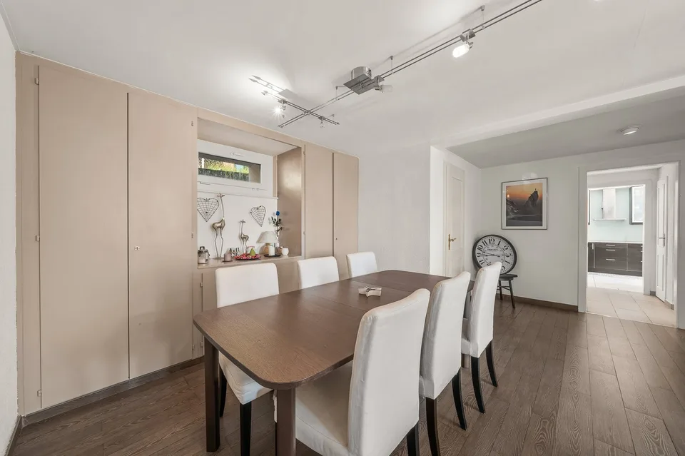 Schönes Einfamilienhaus + unabhängiges Studio - idealer Standort in der Nähe der Innenstadt