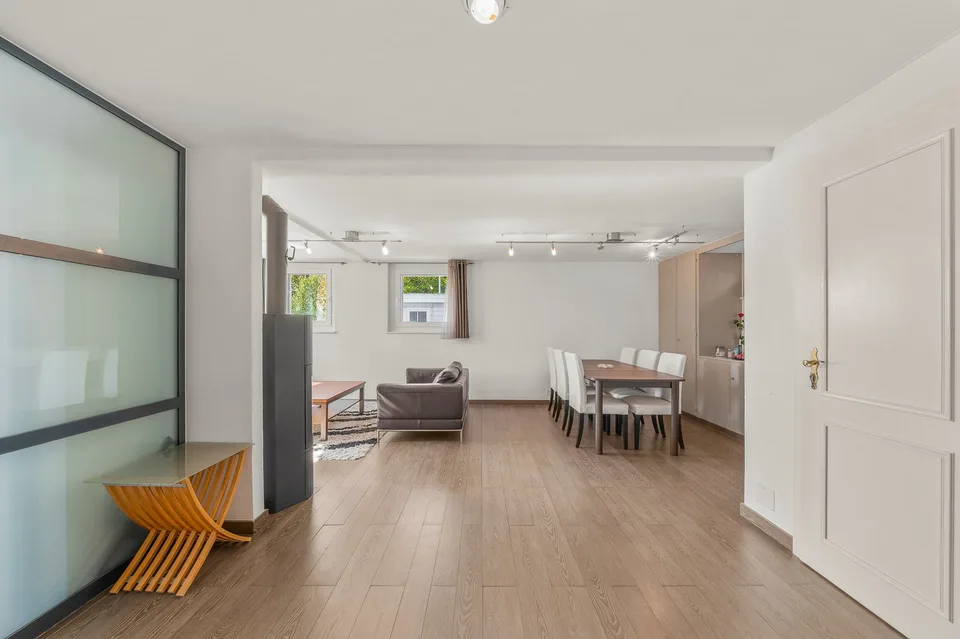 Schönes Einfamilienhaus + unabhängiges Studio - idealer Standort in der Nähe der Innenstadt