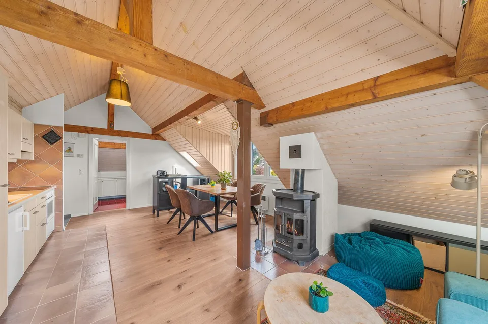 Schönes Einfamilienhaus + unabhängiges Studio - idealer Standort in der Nähe der Innenstadt