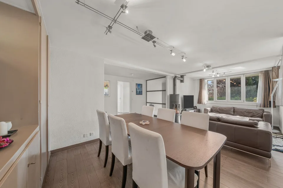 Schönes Einfamilienhaus + unabhängiges Studio - idealer Standort in der Nähe der Innenstadt