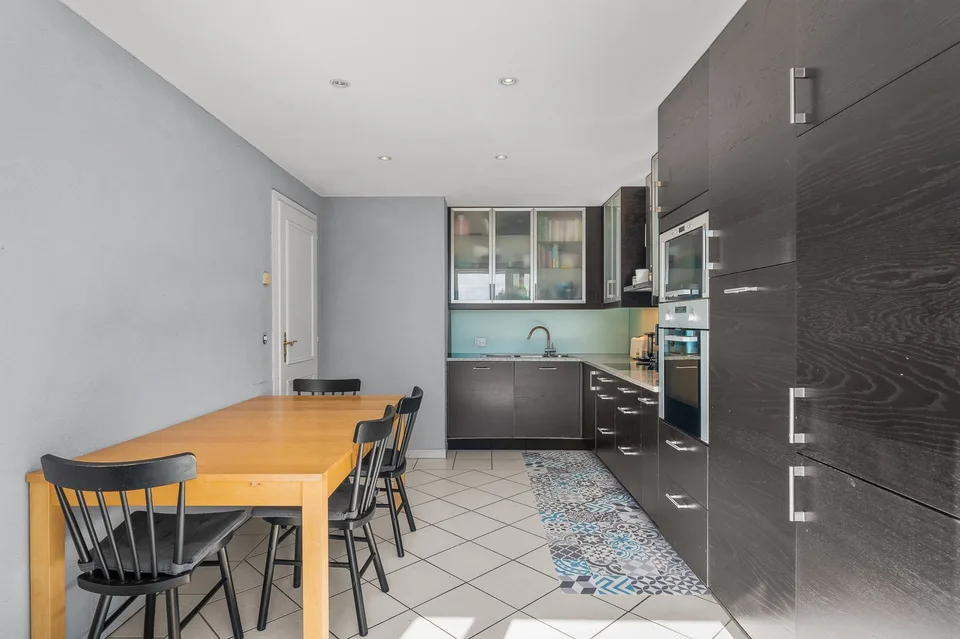 Schönes Einfamilienhaus + unabhängiges Studio - idealer Standort in der Nähe der Innenstadt