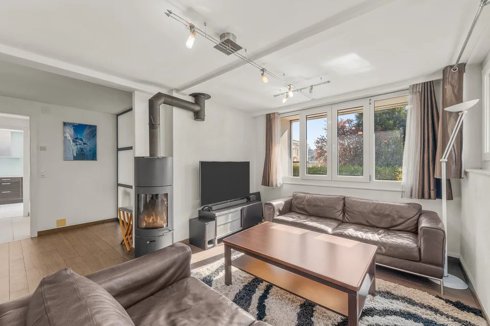 Schönes Einfamilienhaus + unabhängiges Studio - idealer Standort in der Nähe der Innenstadt
