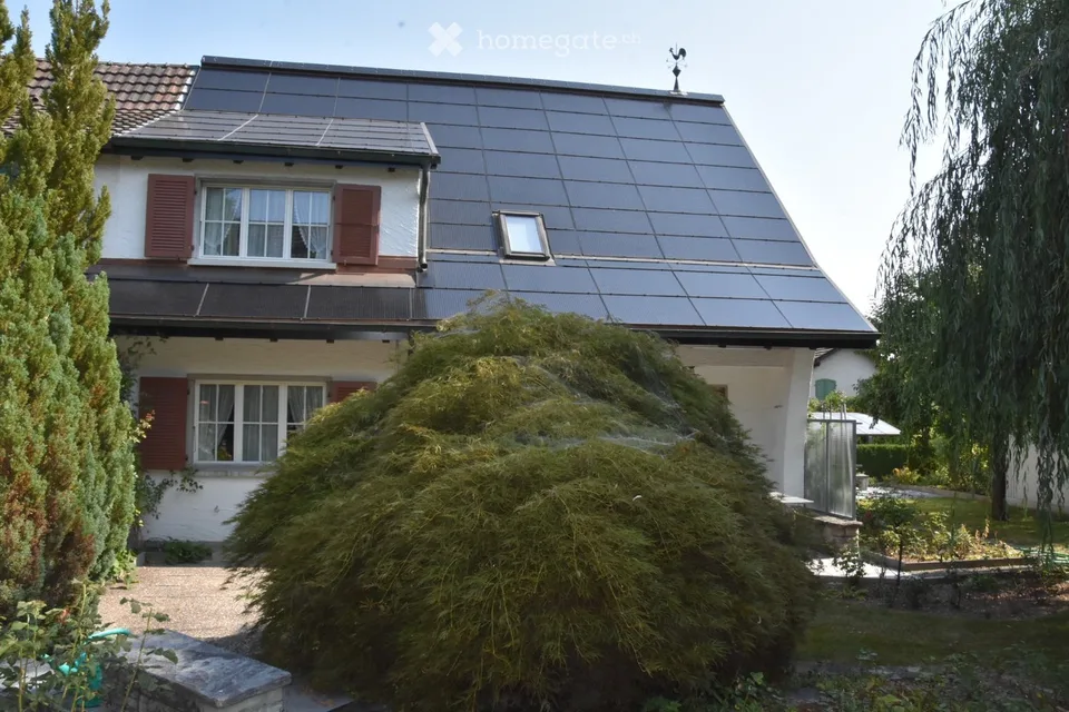Charming semi-detached single-family house in Spiegel b. Bern – 6.5 rooms with garden and balcony