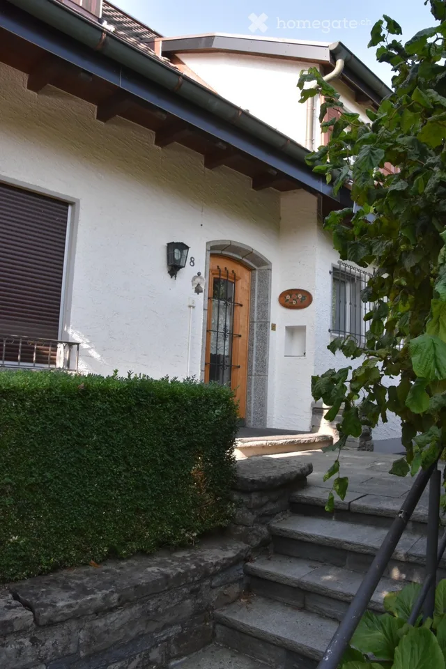 Charming semi-detached single-family house in Spiegel b. Bern – 6.5 rooms with garden and balcony