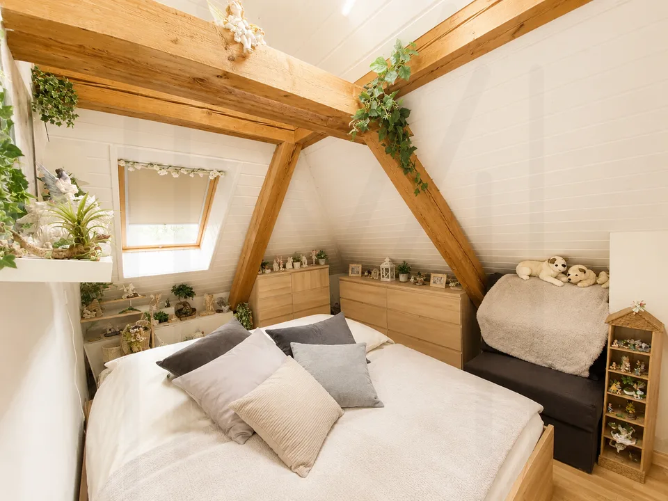 Zwei-Zimmer-Wohnung unter dem Dach