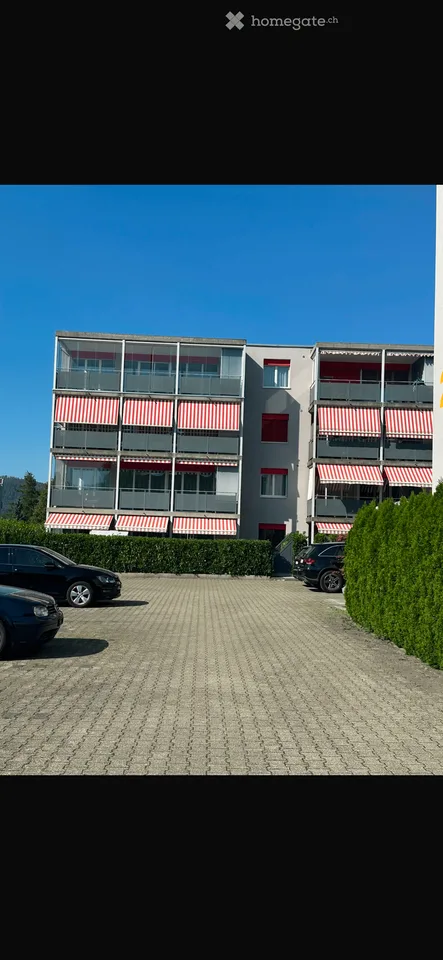 Appartamento luminoso 5.5 locali con balcone a Hunzenschwil – disponibile immediatamente!